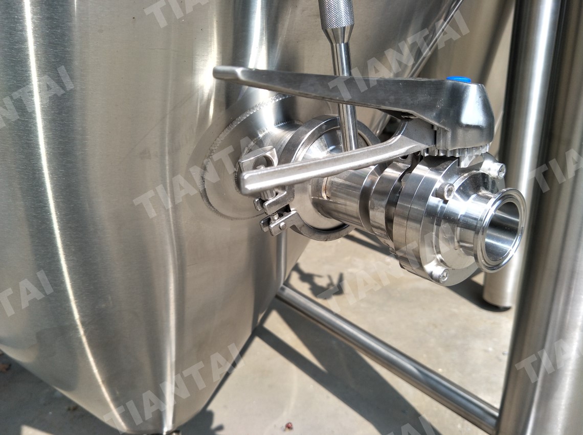 New Racking Arm Design On The Jacketed Conical Fermenters